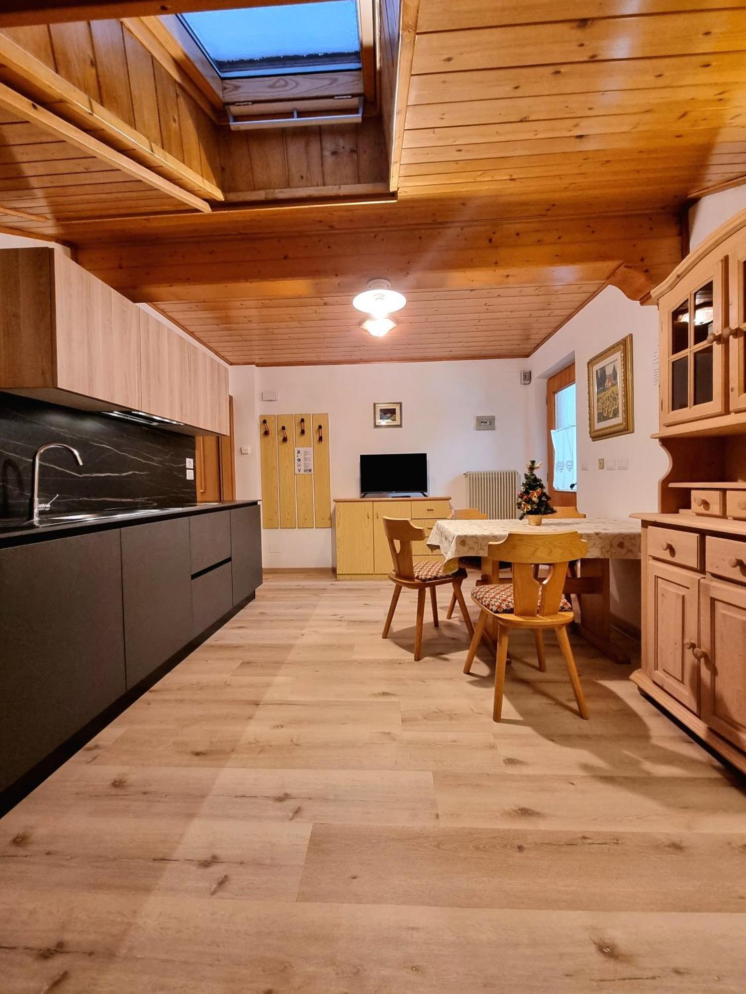 Appartement Cesa Elena à Canazei Extérieur photo